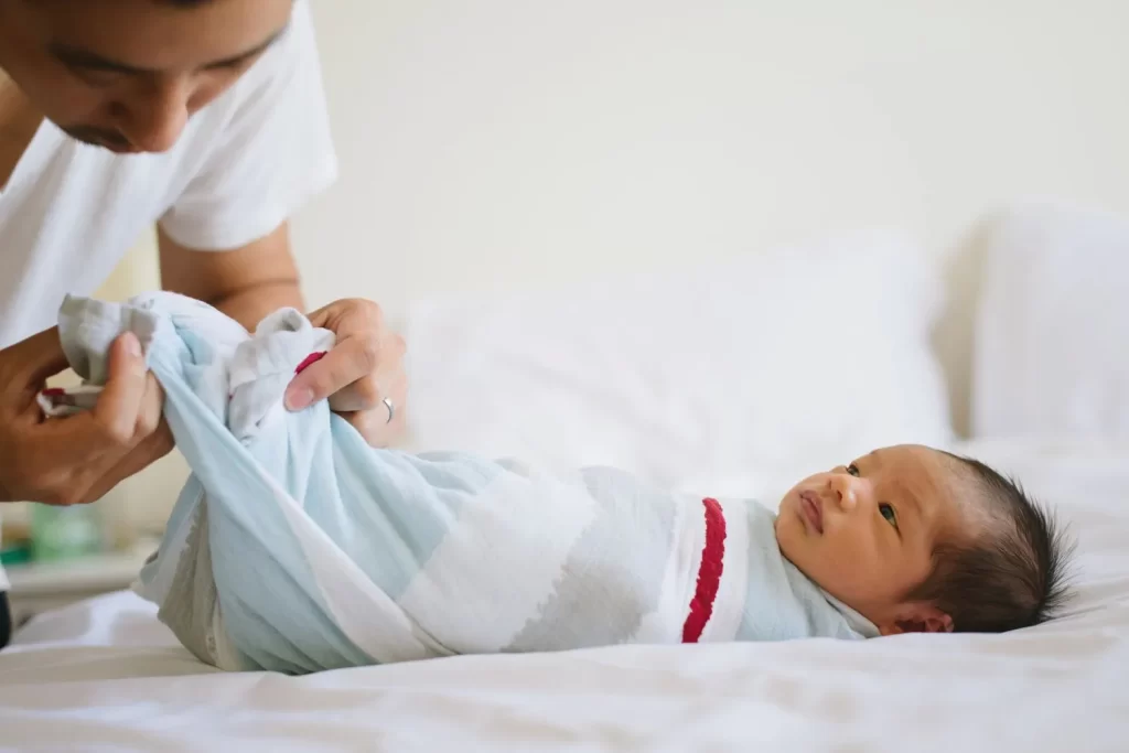 Instant Relief Methods for New Parents via Baby Swaddling!