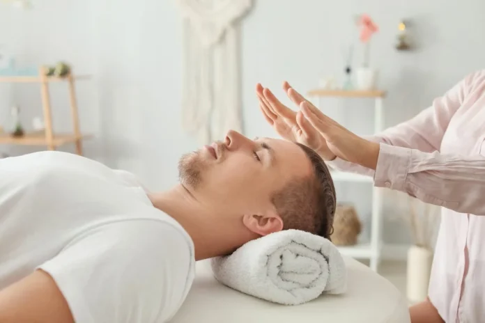 How to Master Your Energy and Emotions with Reiki Therapy